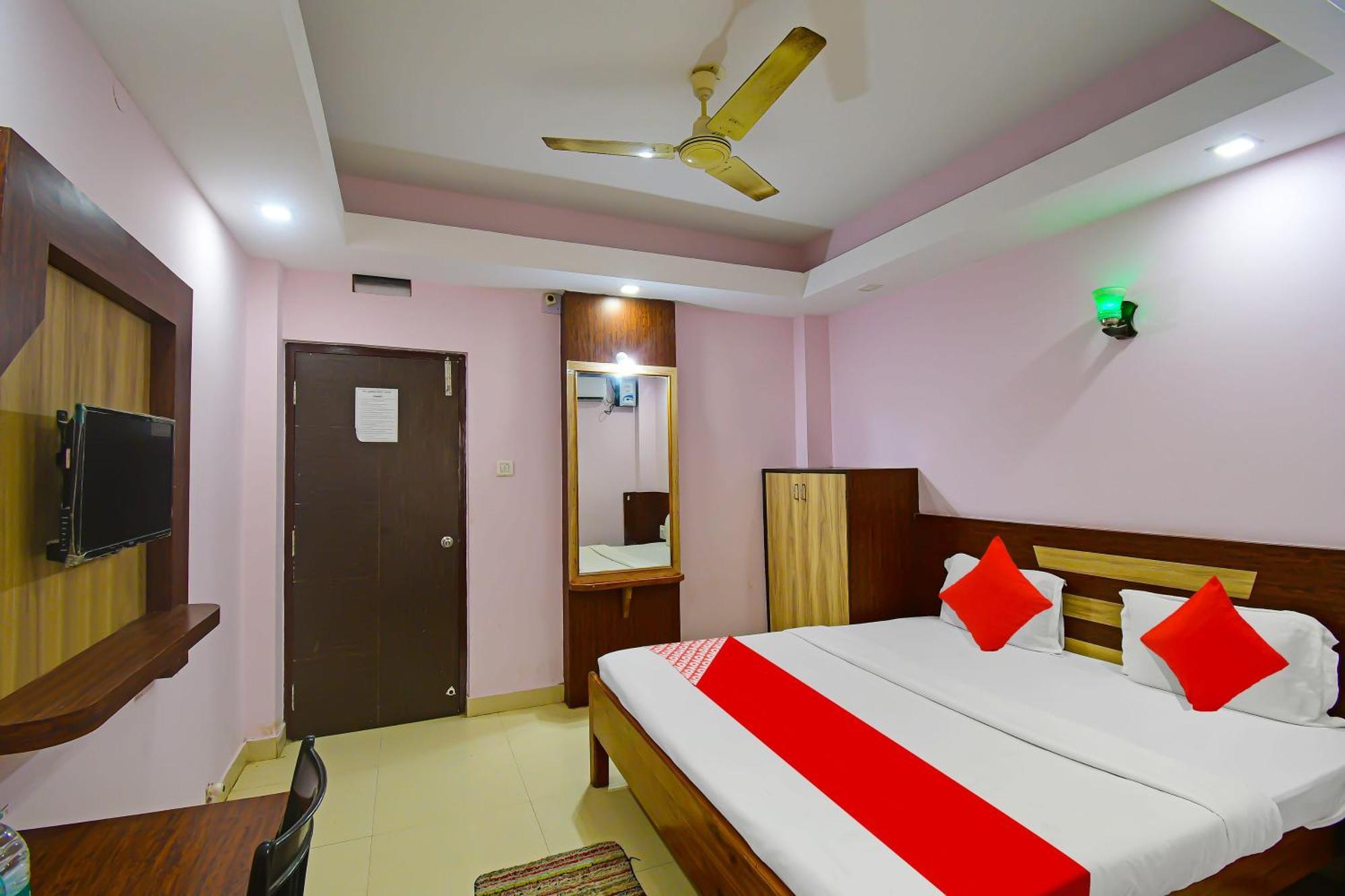 Oyo Flagship Hotel Sea Garden Puri Exterior photo