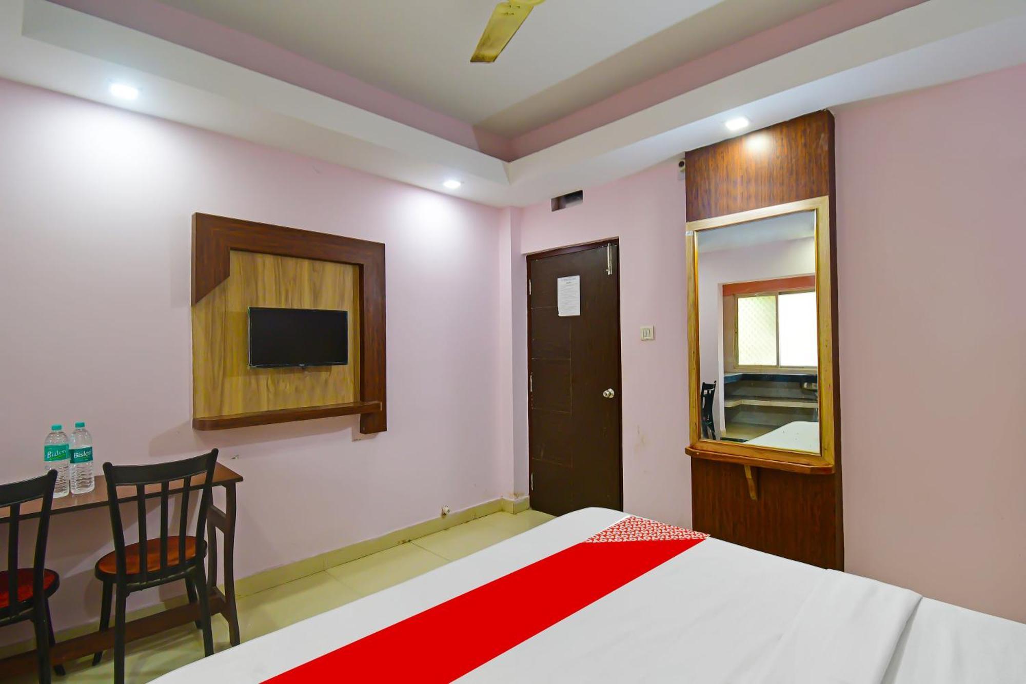 Oyo Flagship Hotel Sea Garden Puri Exterior photo