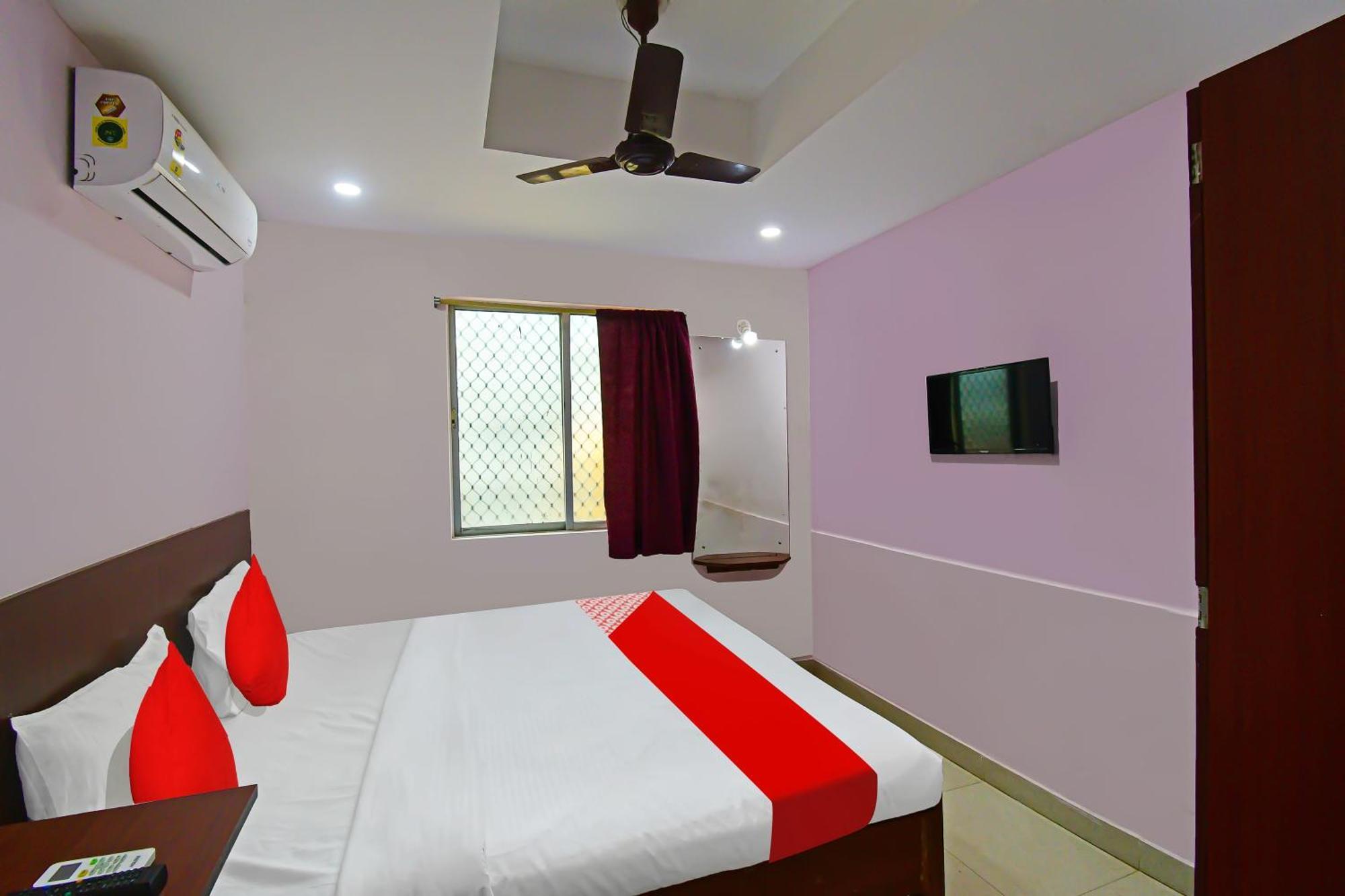 Oyo Flagship Hotel Sea Garden Puri Exterior photo